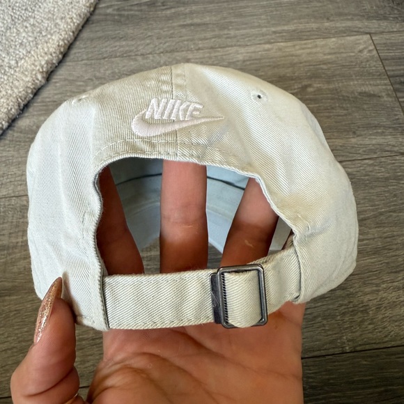 Nike “Just Do It” Hat - Picture 2 of 3